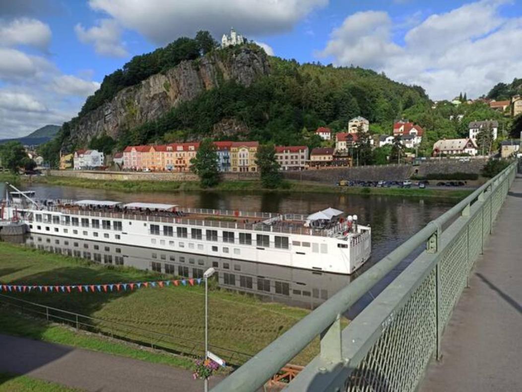 Ferienwohnung U Bocmana S Vyhledem Na Zamek A Labe Decin Exterior foto