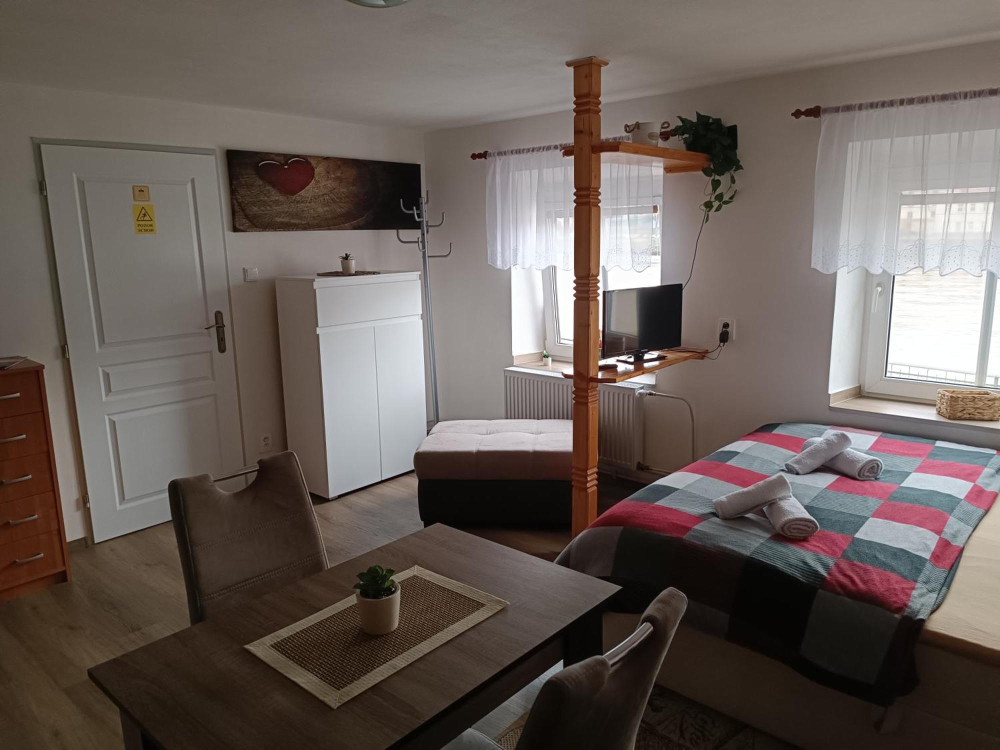 Ferienwohnung U Bocmana S Vyhledem Na Zamek A Labe Decin Exterior foto