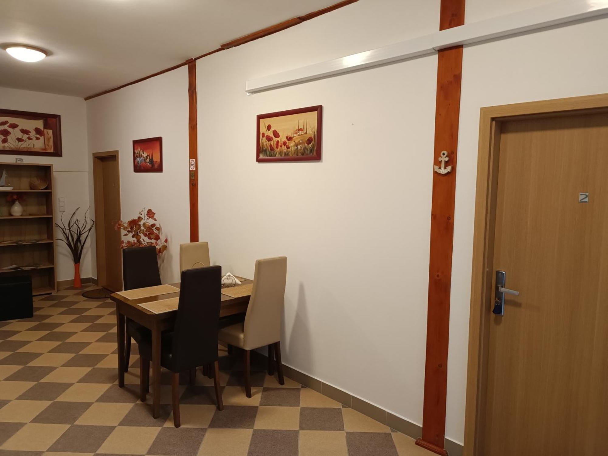 Ferienwohnung U Bocmana S Vyhledem Na Zamek A Labe Decin Exterior foto