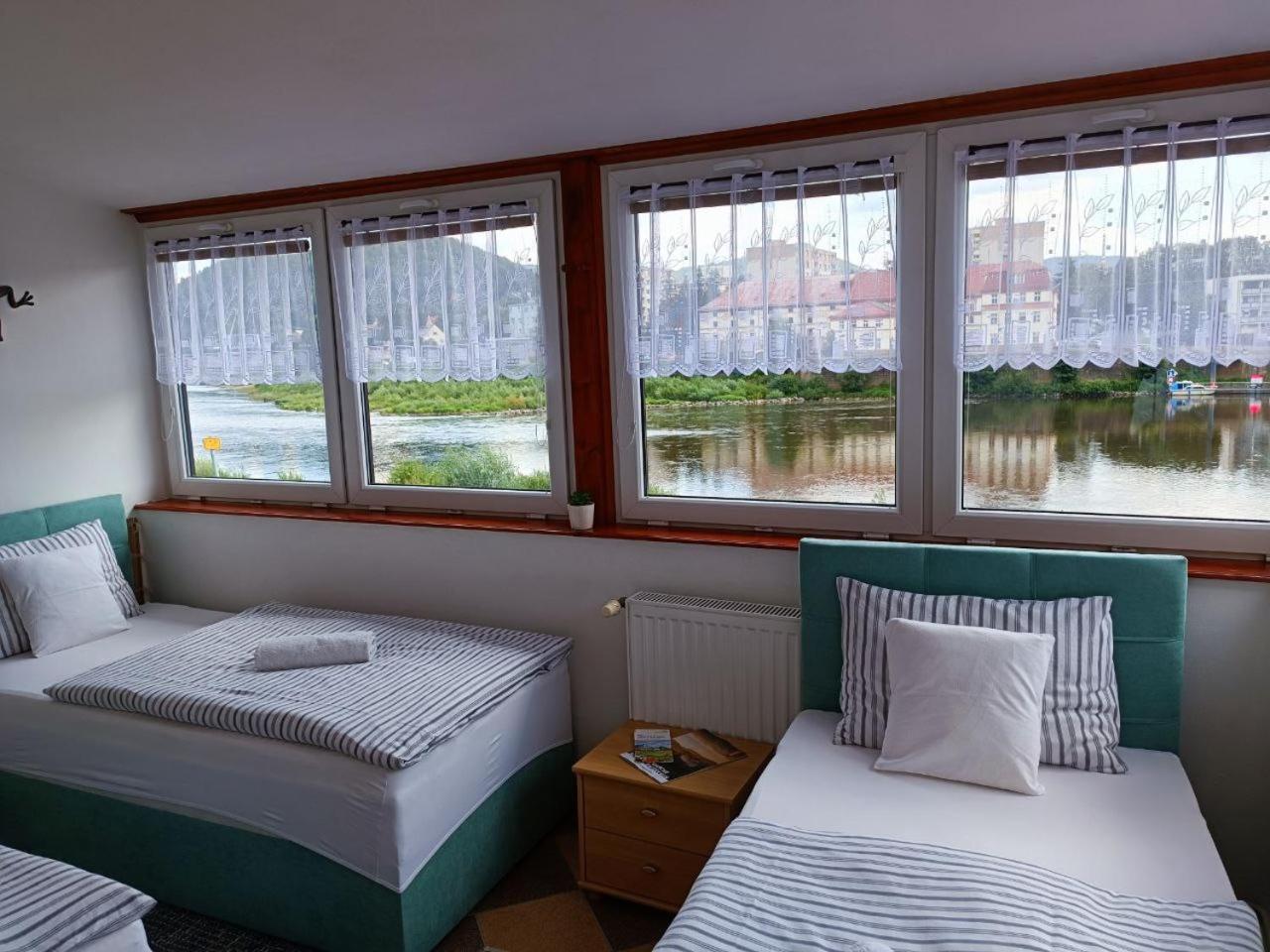 Ferienwohnung U Bocmana S Vyhledem Na Zamek A Labe Decin Exterior foto