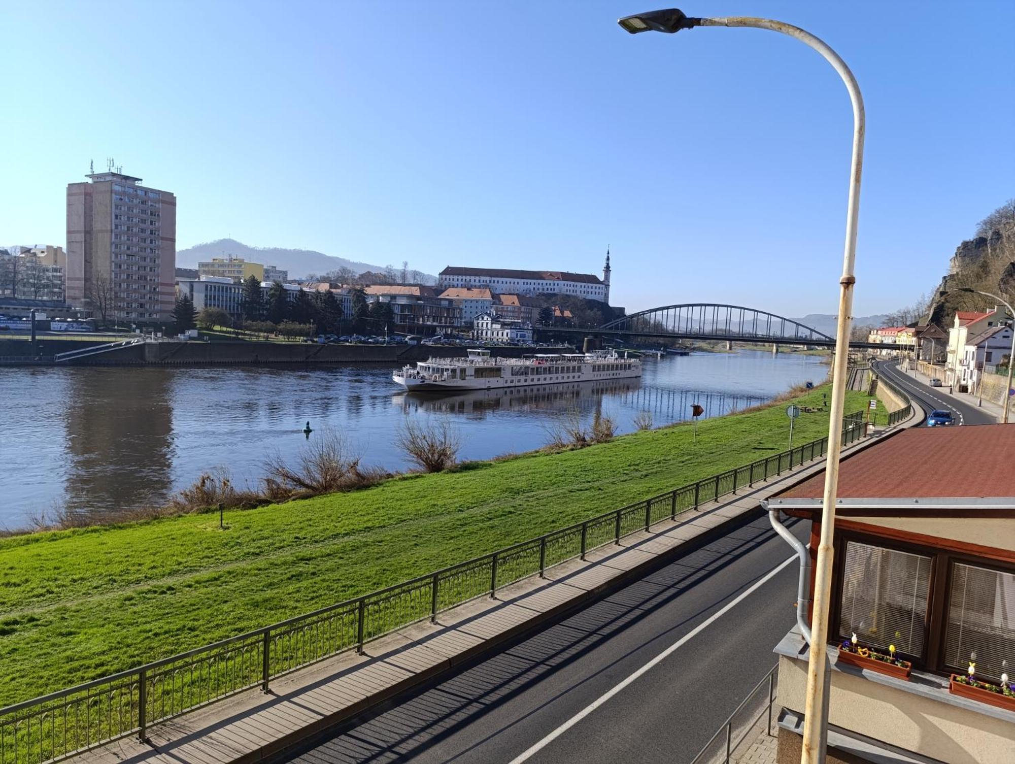 Ferienwohnung U Bocmana S Vyhledem Na Zamek A Labe Decin Exterior foto